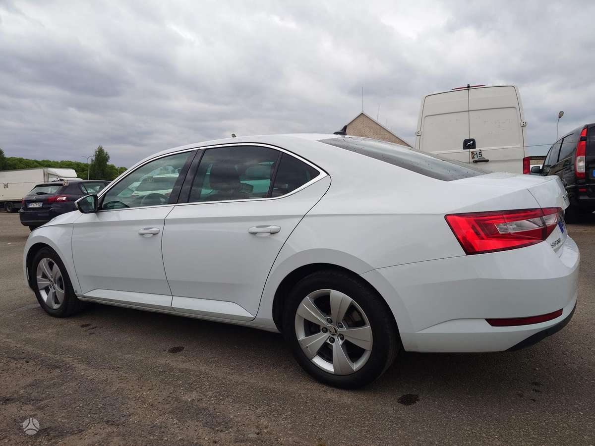 Skoda Superb, 2.0 l., hatchback