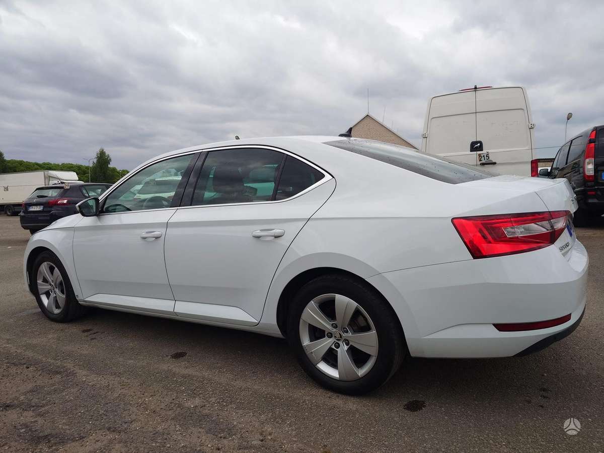 Skoda Superb, 2.0 l., Хэтчбек