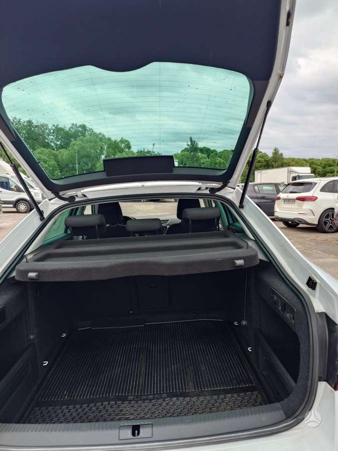 Skoda Superb, 2.0 l., Хэтчбек
