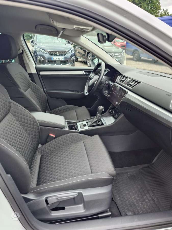Skoda Superb, 2.0 l., hatchback