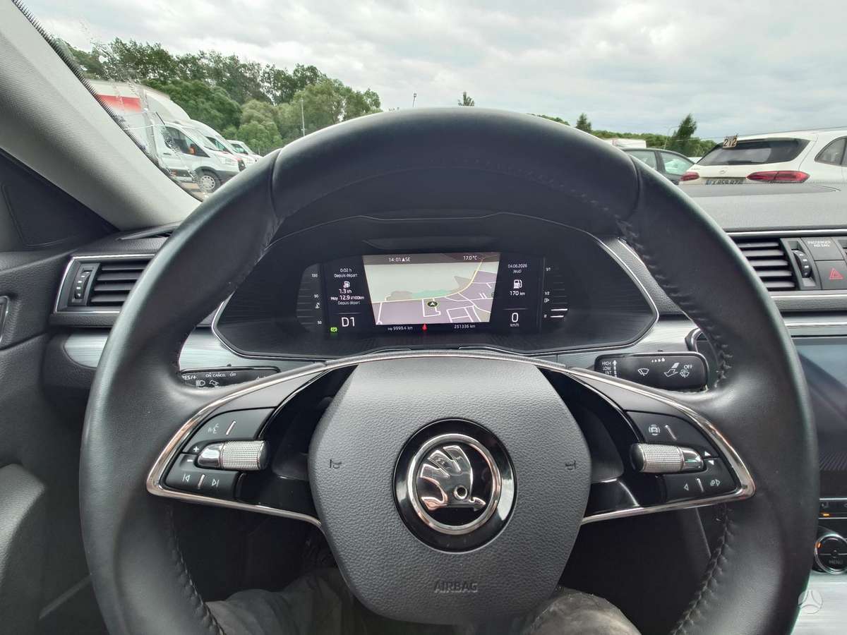 Skoda Superb, 2.0 l., hatchback