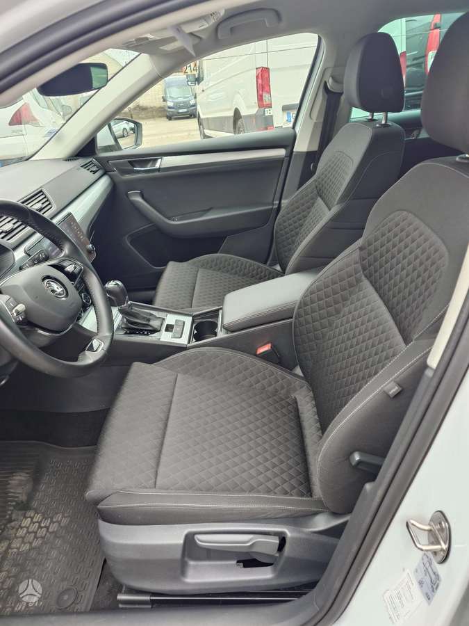 Skoda Superb, 2.0 l., hatchback