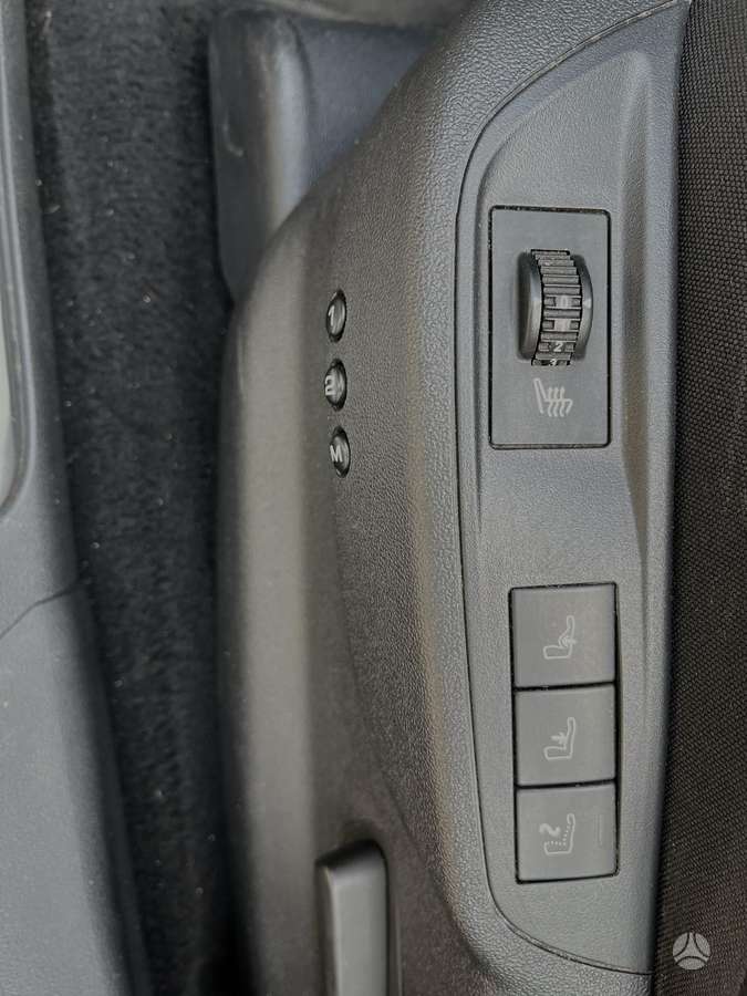 Citroen DS5, 2.0 l., hatchback