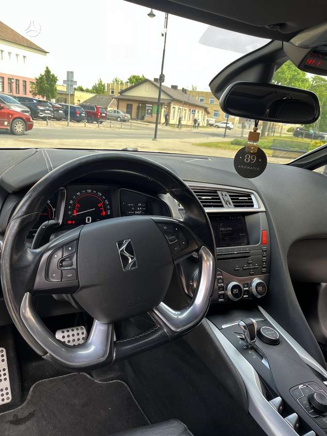 Citroen DS5, 2.0 l., hatchback