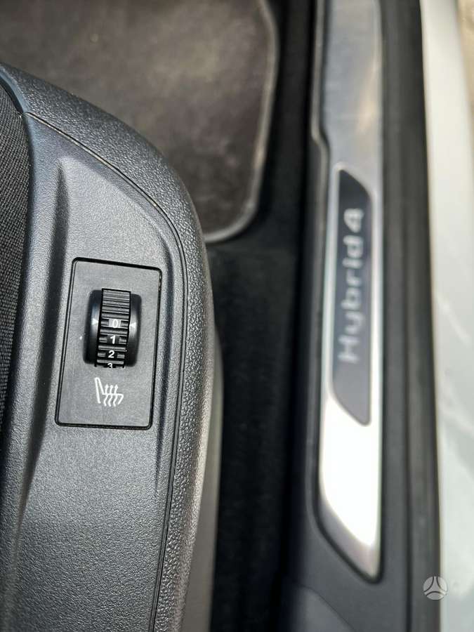 Citroen DS5, 2.0 l., hatchback