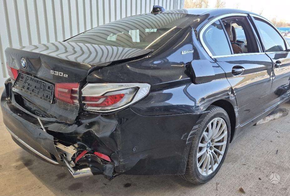 BMW 5 serija Ardomas dalimis bmw 530e