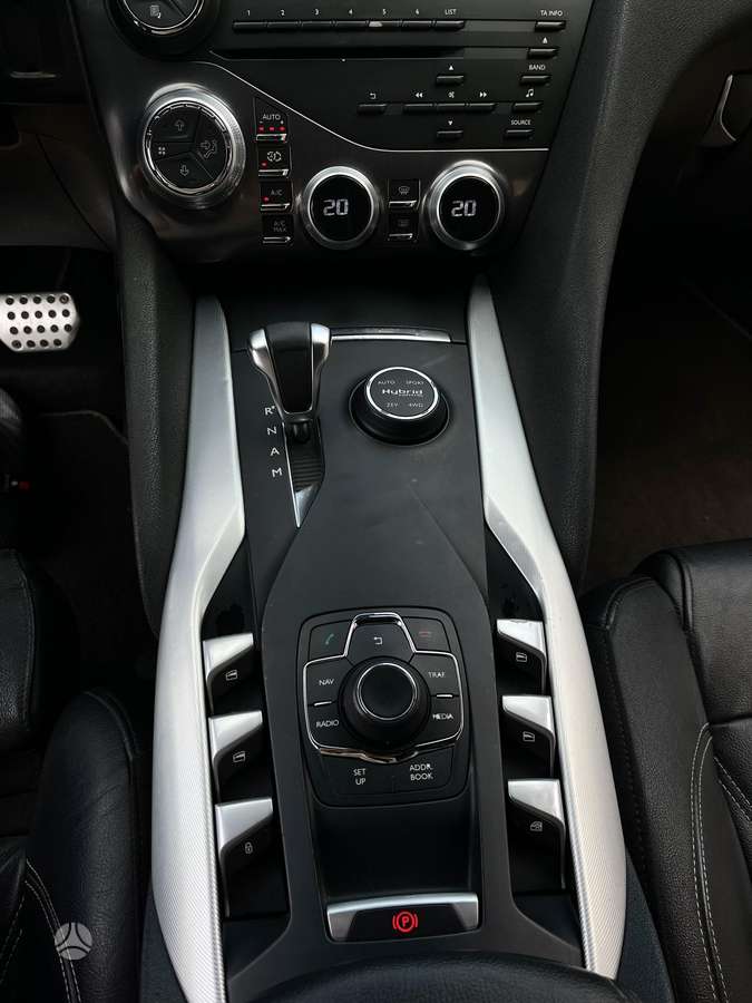 Citroen DS5, 2.0 l., hatchback