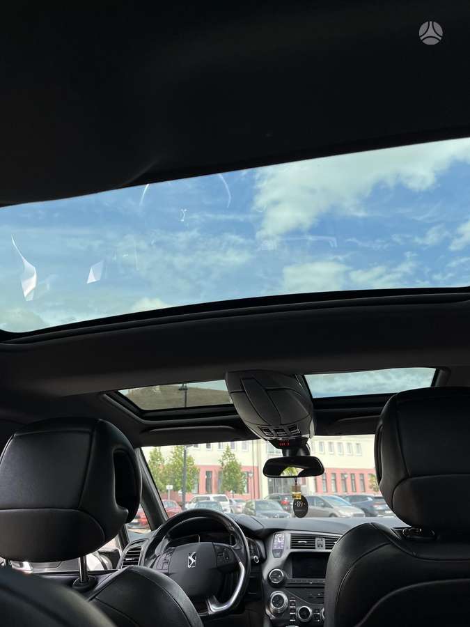 Citroen DS5, 2.0 l., hatchback