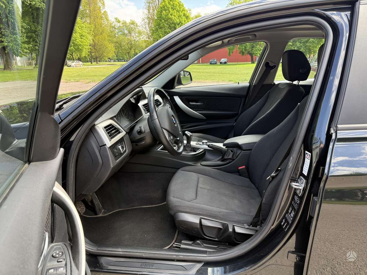 BMW 320, 2.0 l., Седан