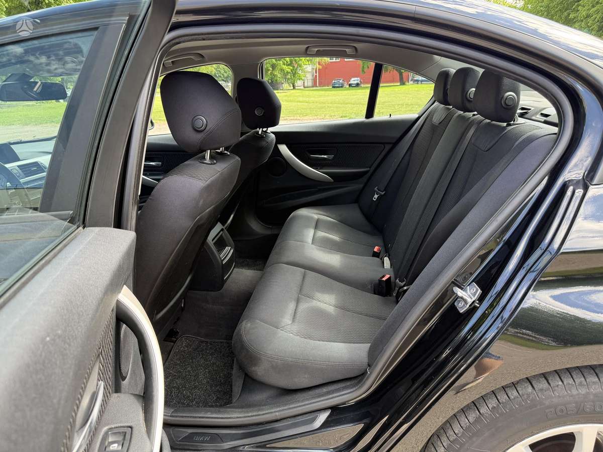 BMW 320, 2.0 l., Седан