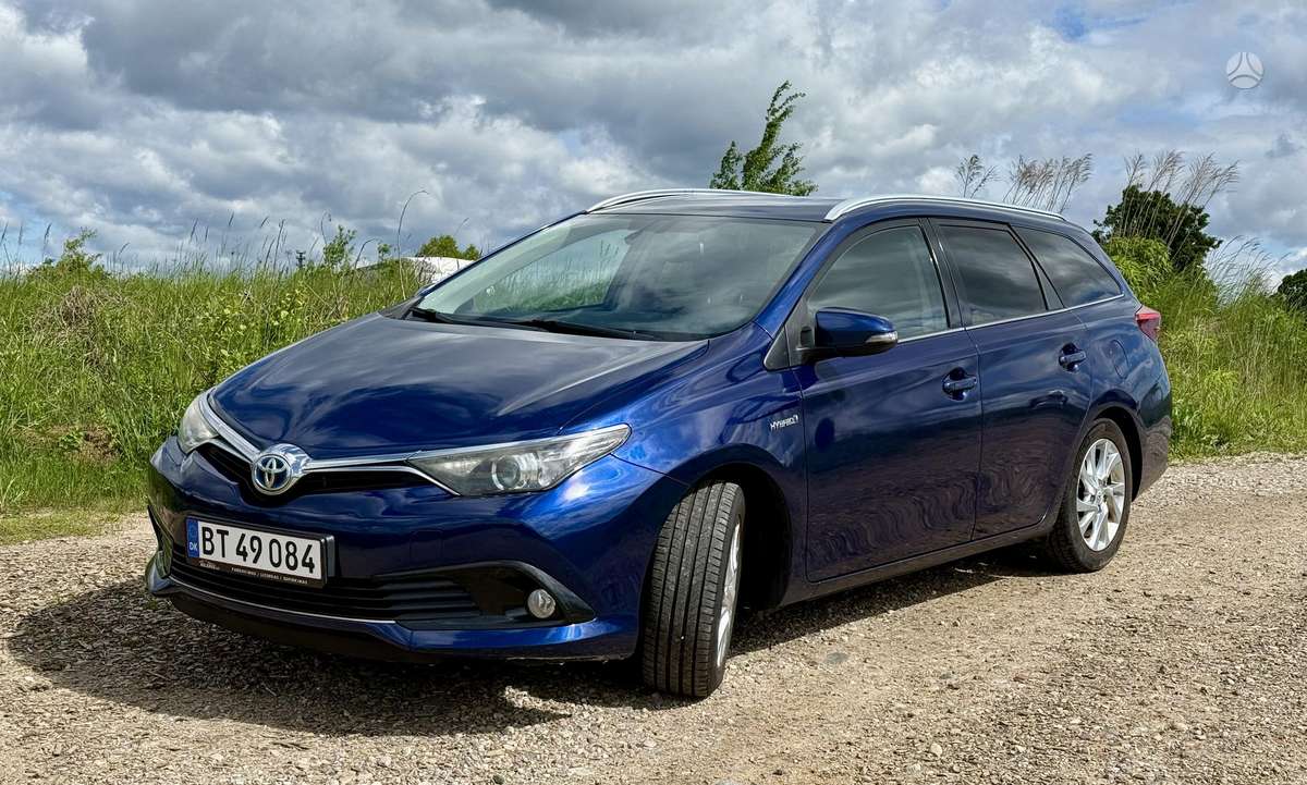 Toyota Auris - 2