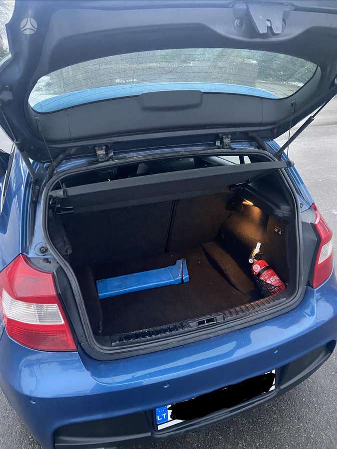 BMW 118, 2.0 l., Хэтчбек