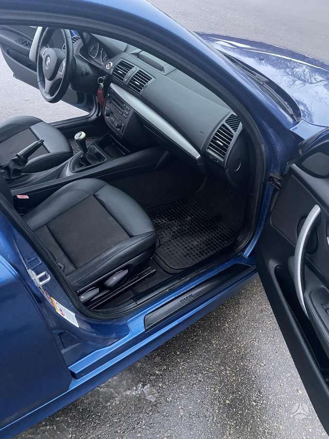 BMW 118, 2.0 l., hatchback