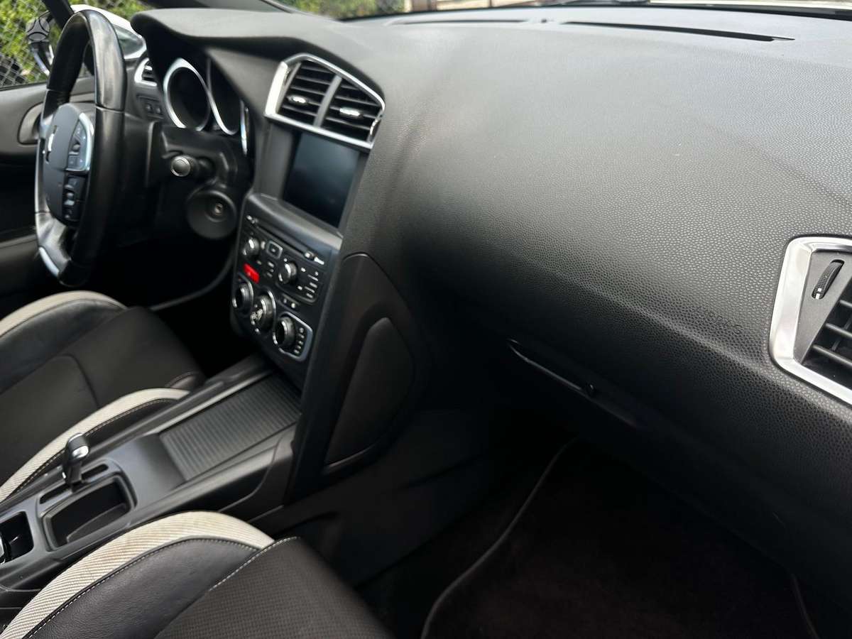 Citroen DS4, 1.6 l., hatchback