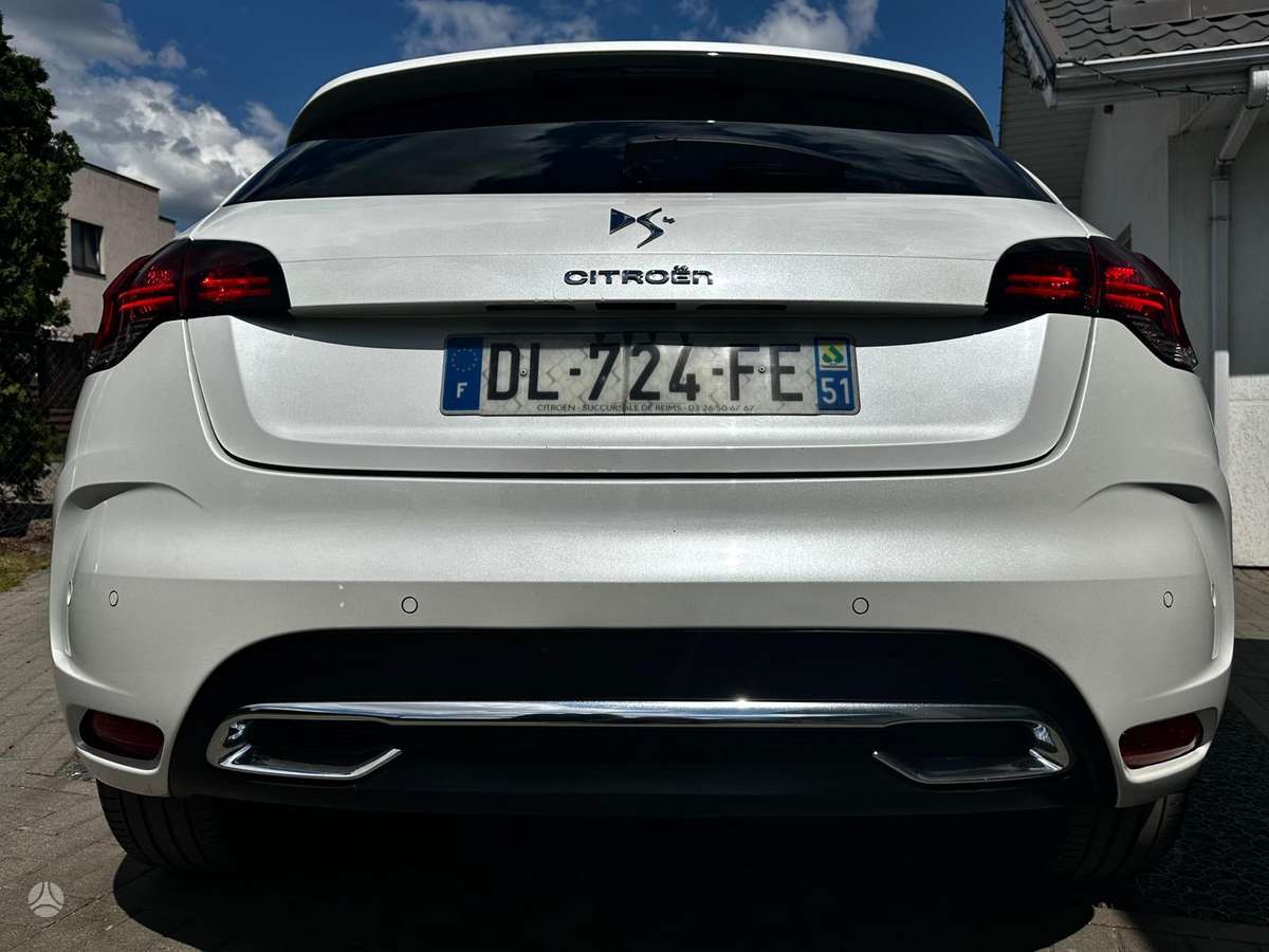 Citroen DS4, 1.6 l., hatchback