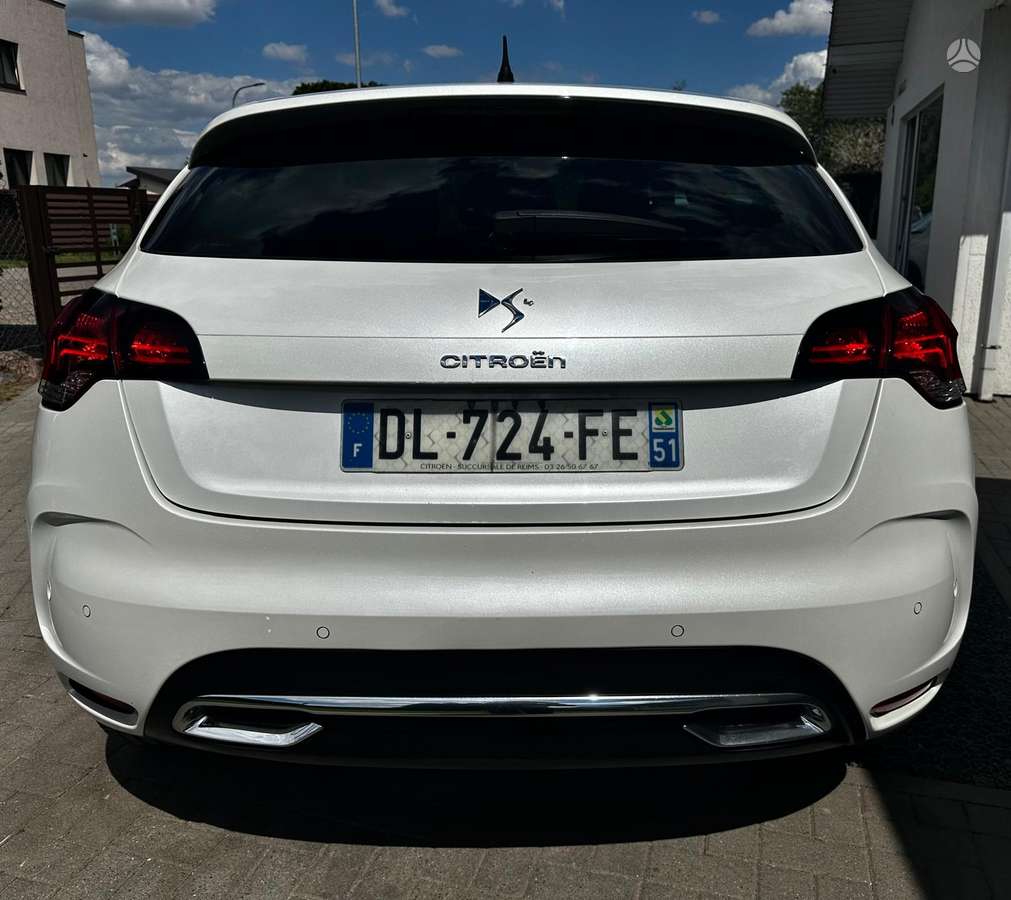 Citroen DS4, 1.6 l., hatchback