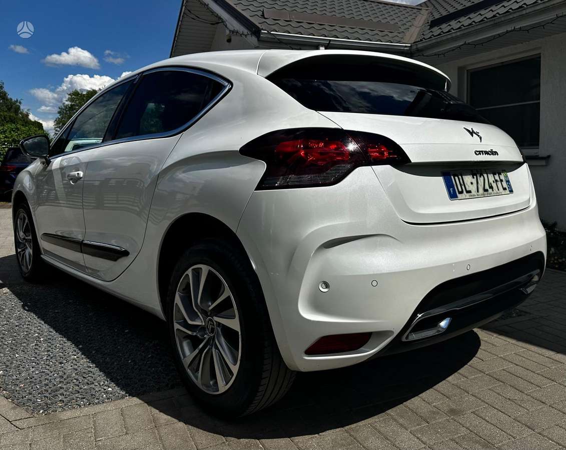Citroen DS4, 1.6 l., hatchback