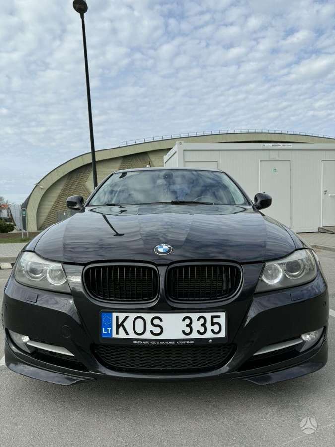 BMW 335, 3.0 l., Седан