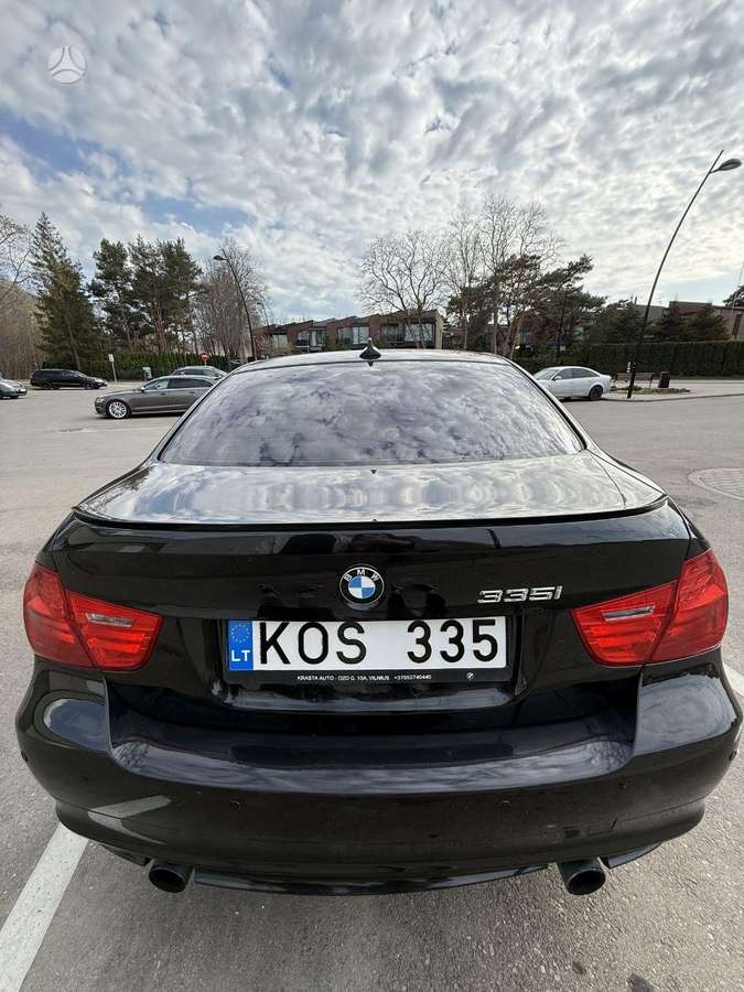 BMW 335, 3.0 l., Седан