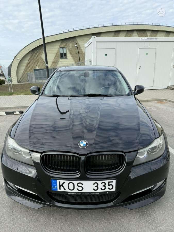 BMW 335, 3.0 l., Седан