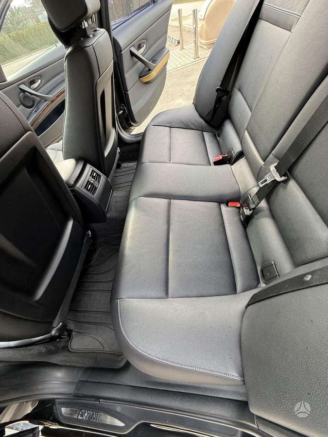 BMW 335, 3.0 l., Седан