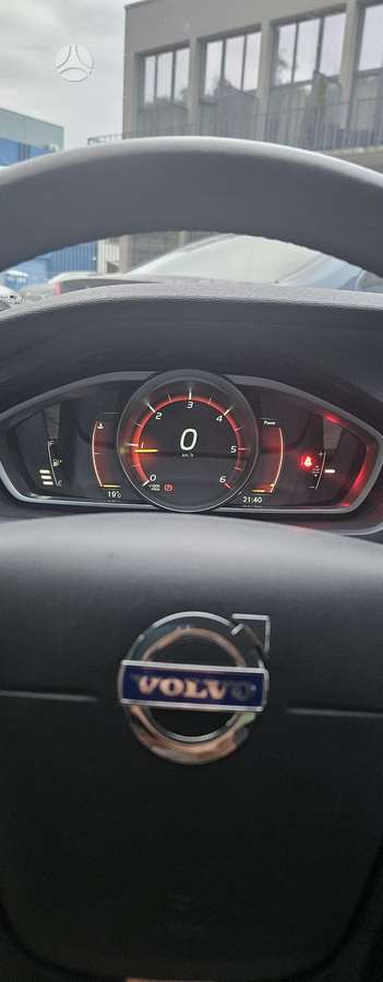 Volvo V40, 1.6 l., hatchback