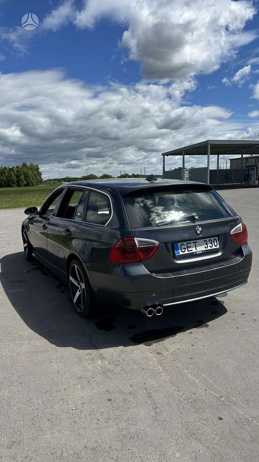 BMW 330, 3.0 l., wagon