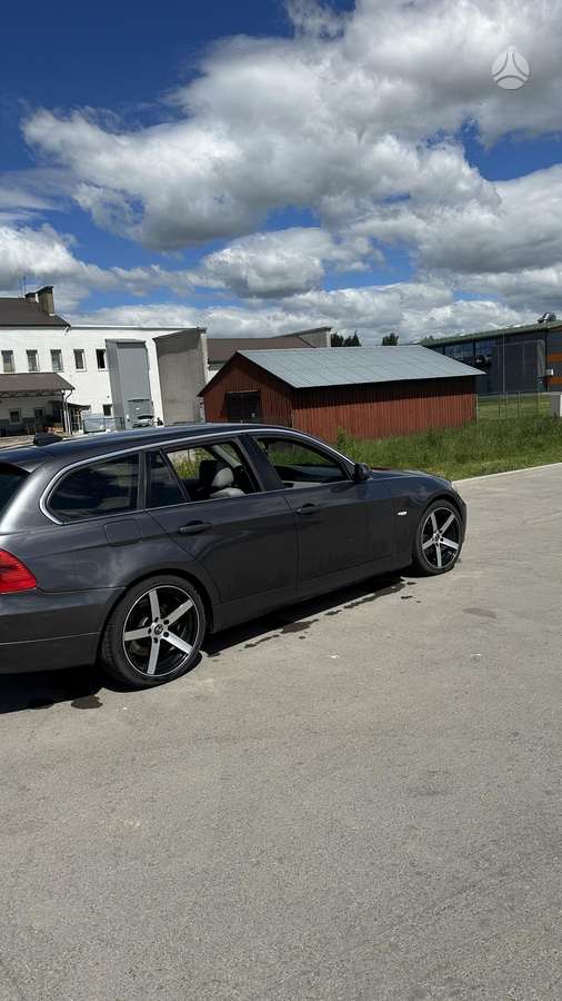 BMW 330, 3.0 l., wagon
