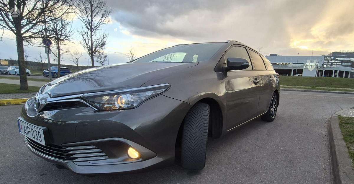 Toyota Auris, wagon