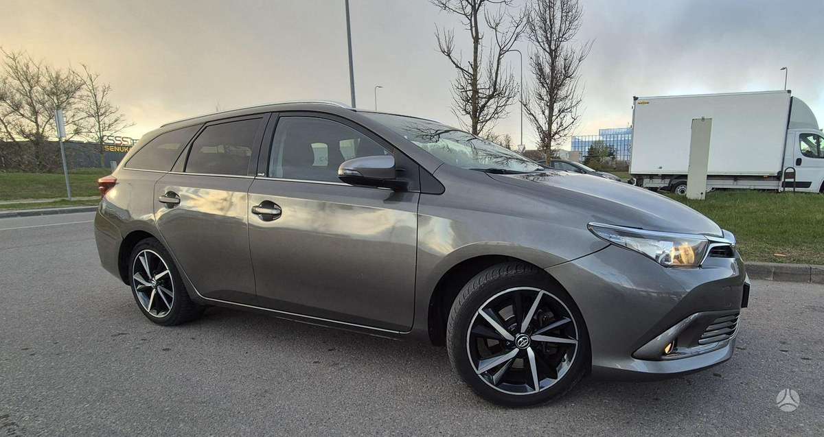 Toyota Auris, wagon