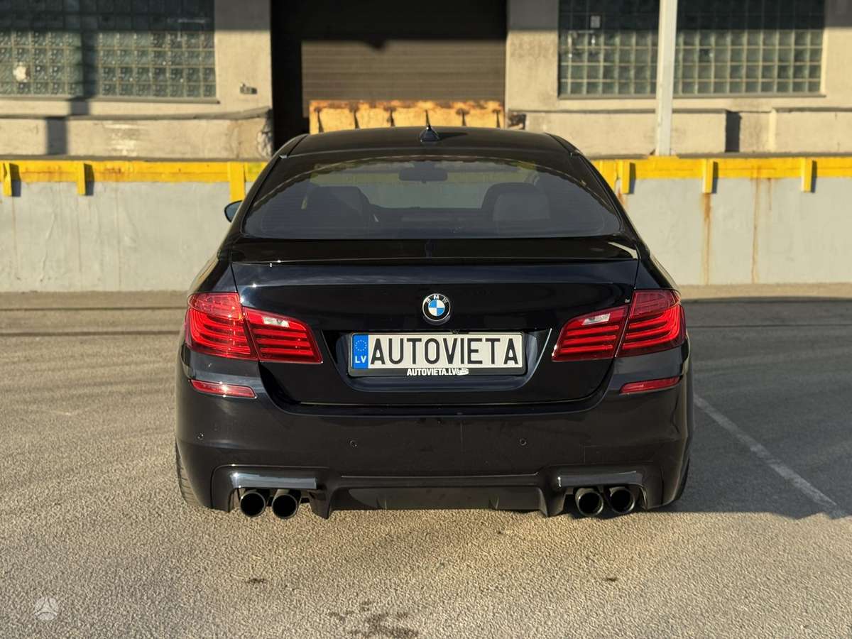 BMW M5, 4.4 l., Седан