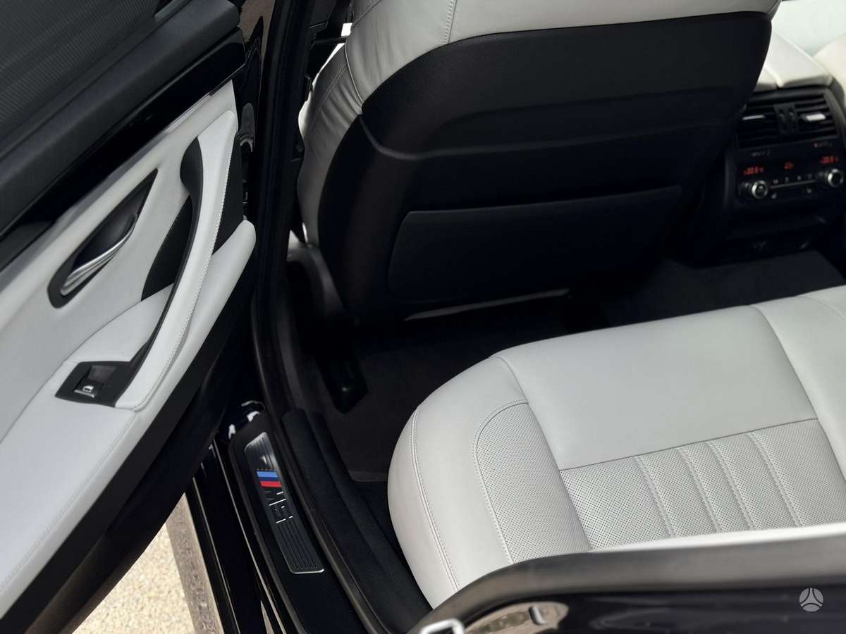BMW M5, 4.4 l., Седан