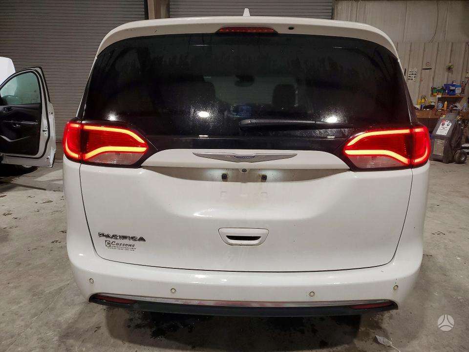 Chrysler Pacifica, 3.6 l., Минивэн