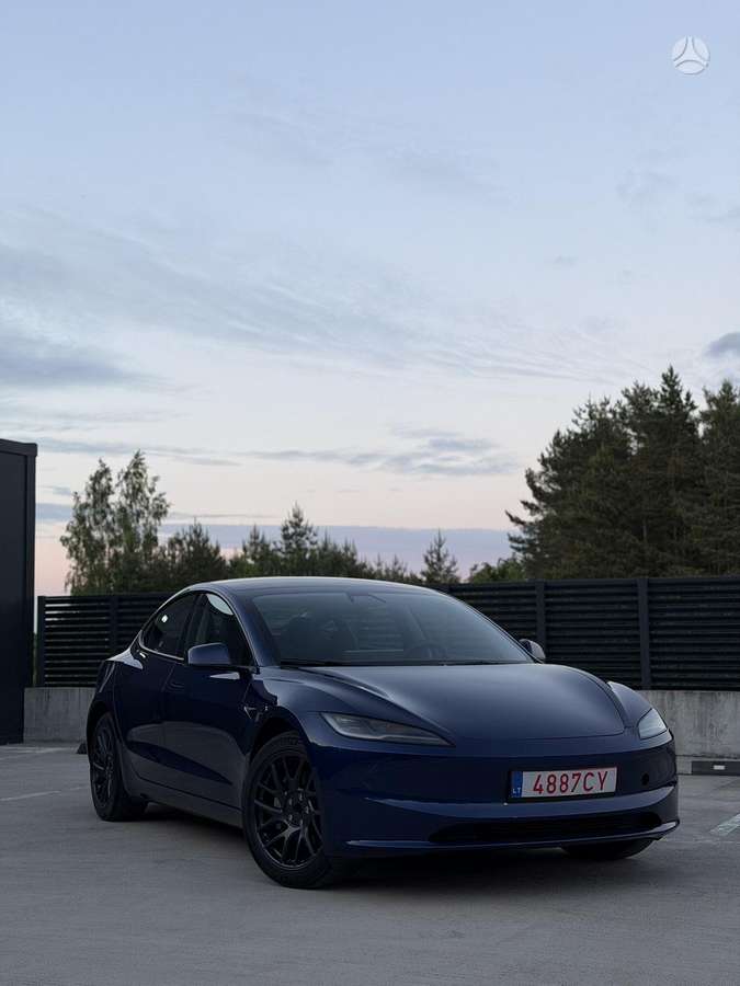 Tesla Model 3, 82 кВт·ч, Седан