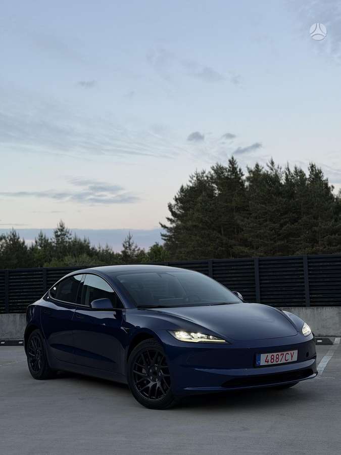 Tesla Model 3, 82 кВт·ч, Седан