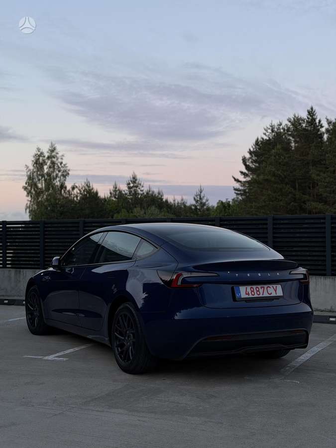 Tesla Model 3, 82 кВт·ч, Седан