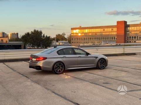 BMW M5, 4.4 l., Седан