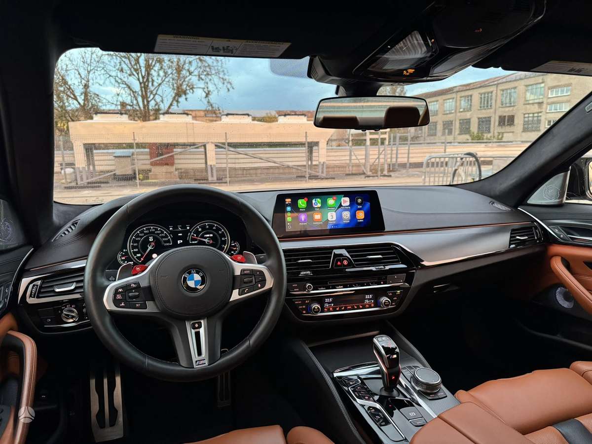 BMW M5, 4.4 l., Седан