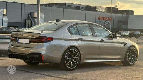 BMW M5, 4.4 l., Седан