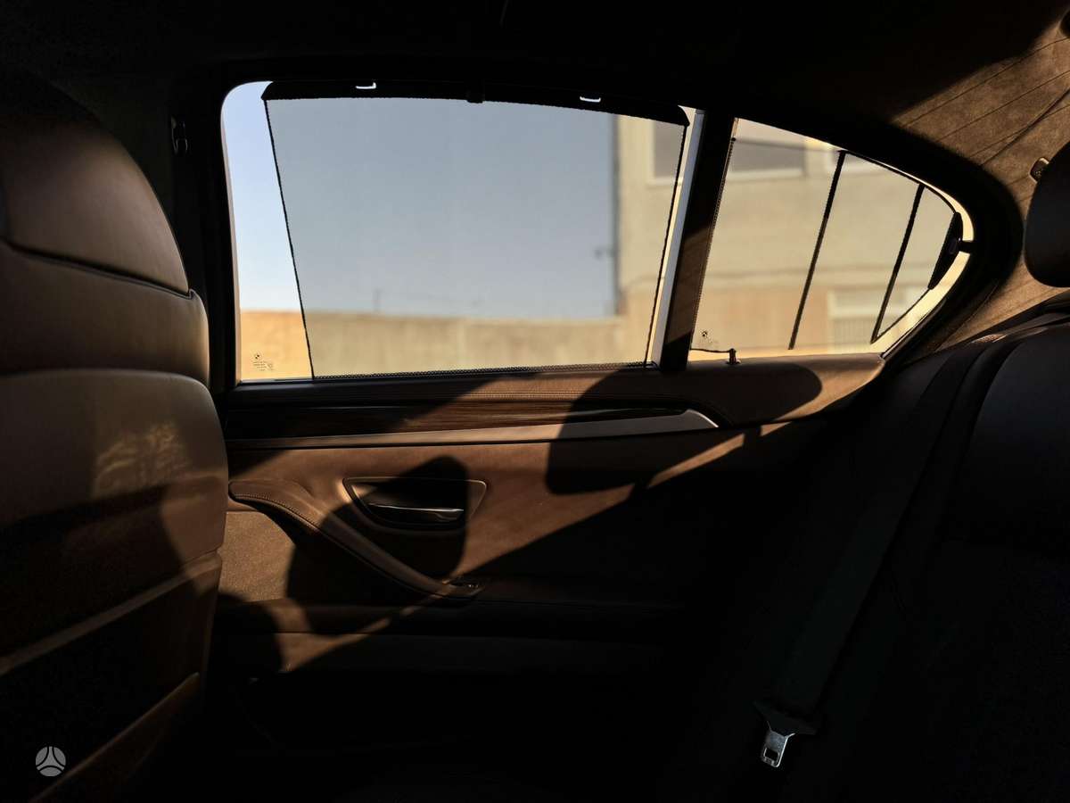 BMW M5, 4.4 l., Седан