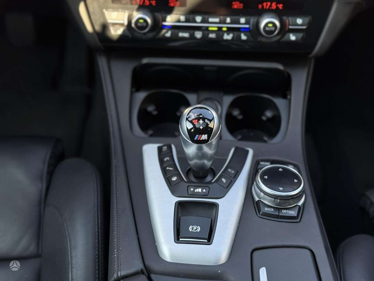 BMW M5, 4.4 l., Седан