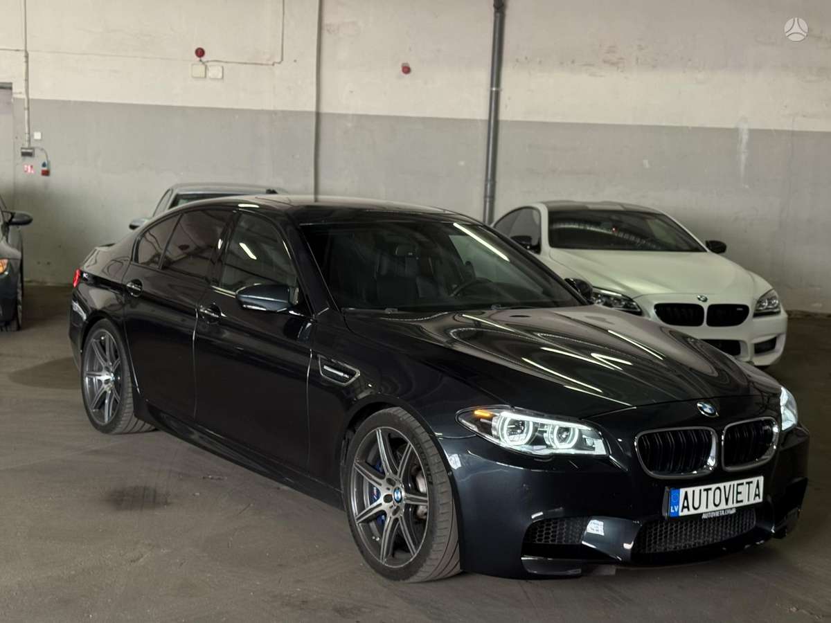 BMW M5, 4.4 l., Седан