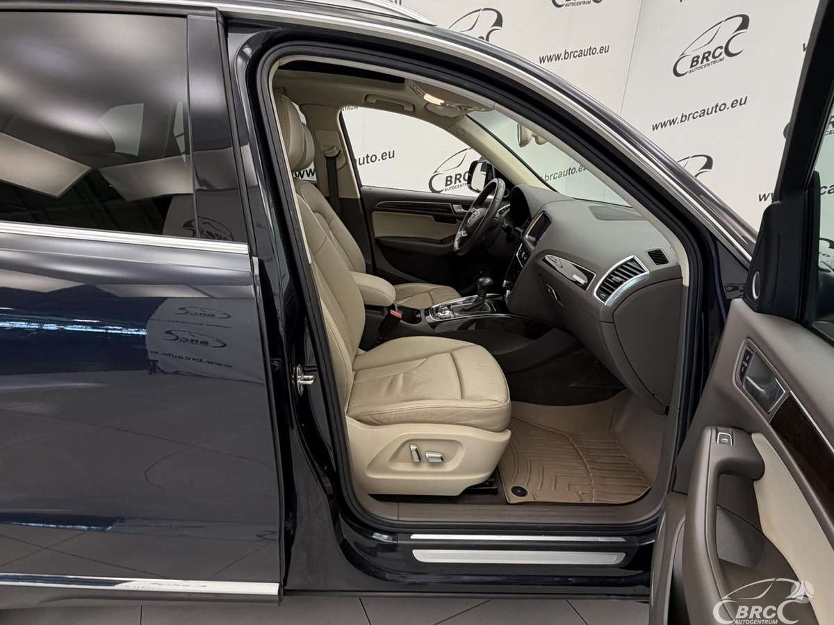 Audi Q5, 3.0 l., off-road / crossover