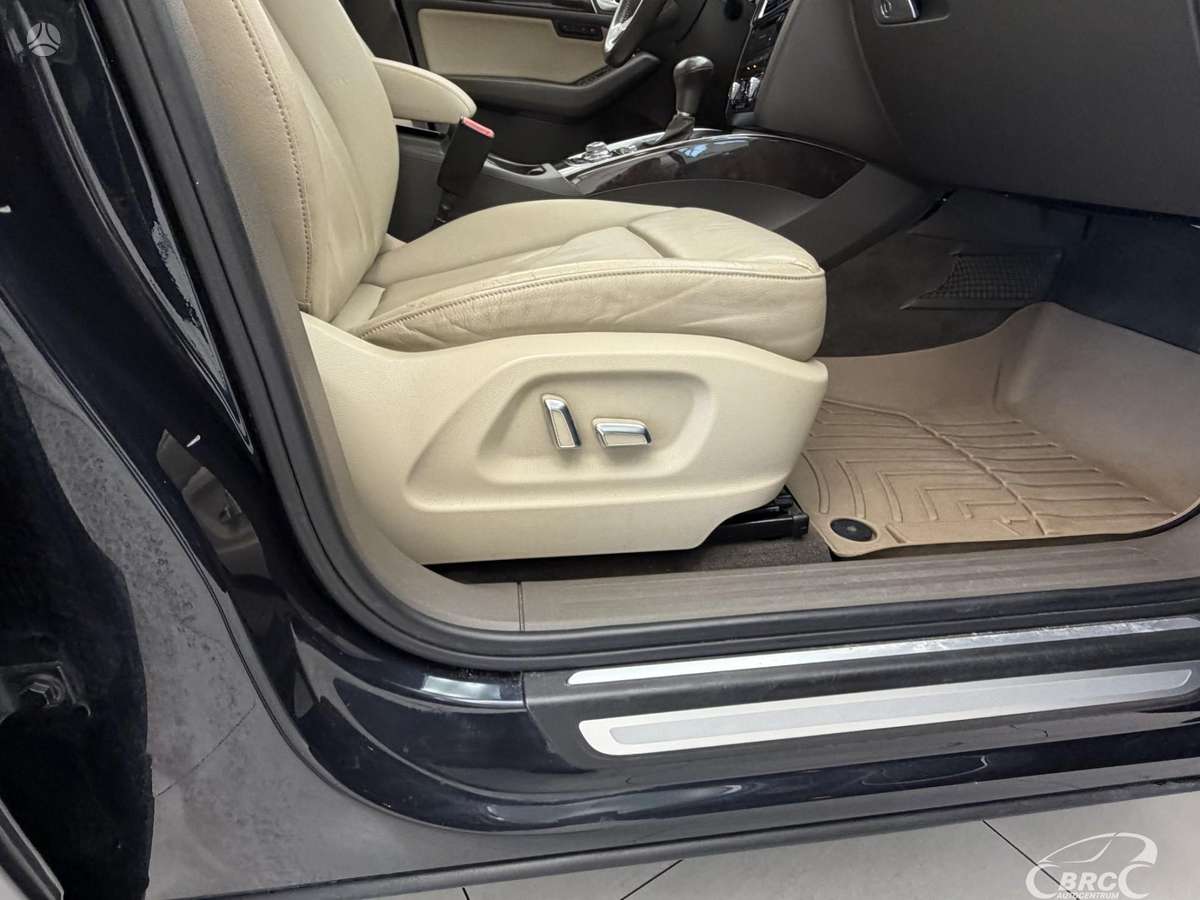 Audi Q5, 3.0 l., off-road / crossover