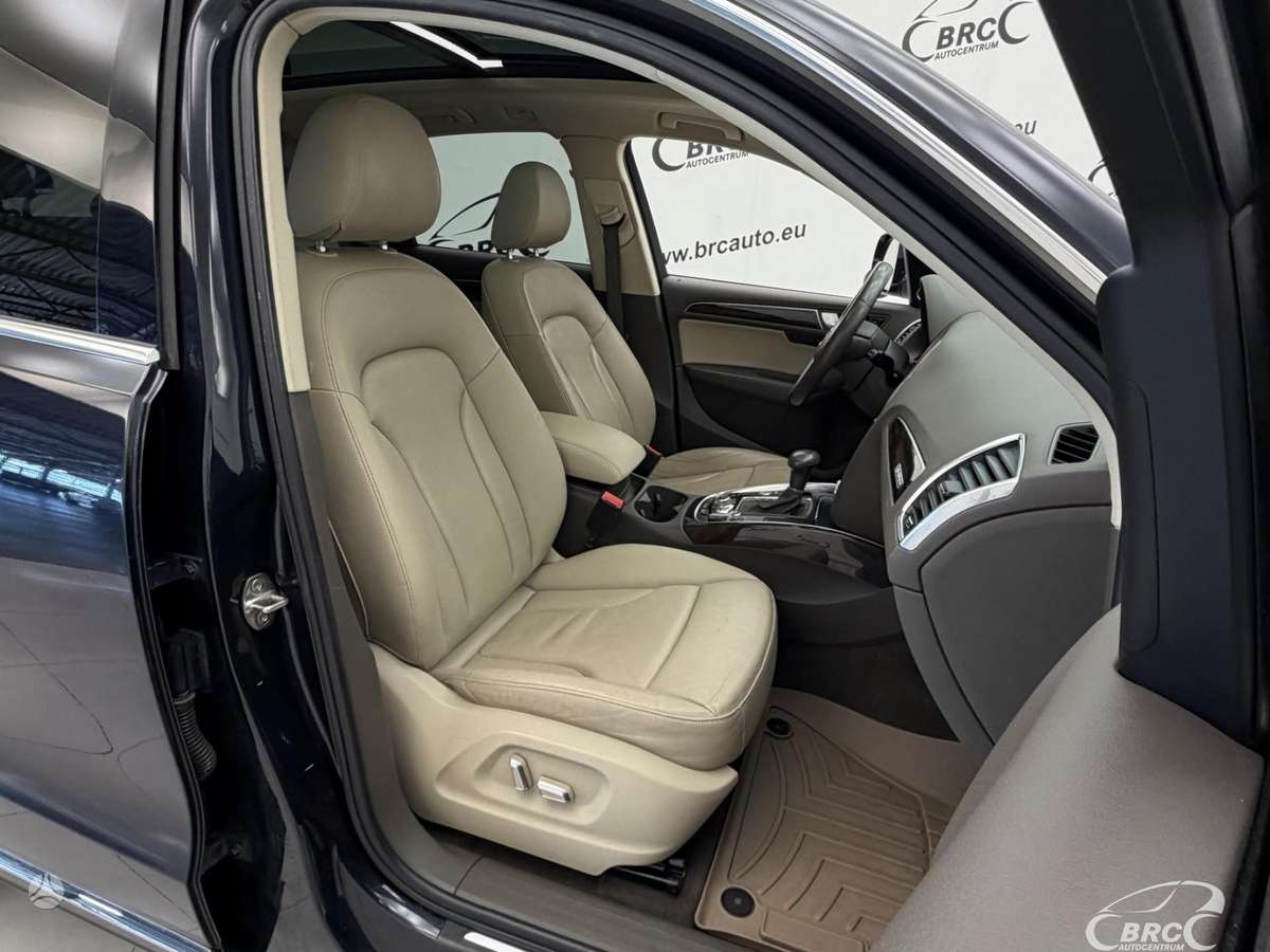 Audi Q5, 3.0 l., off-road / crossover
