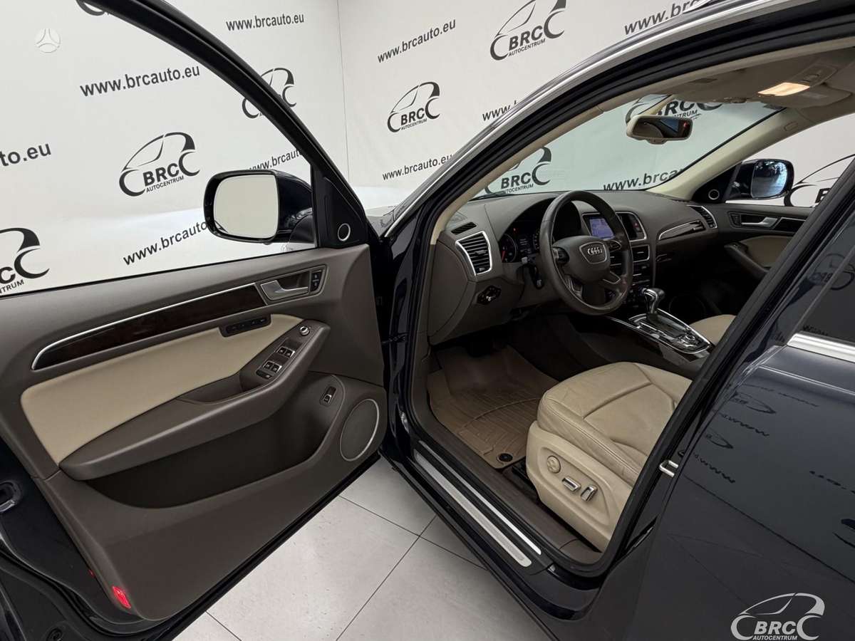Audi Q5, 3.0 l., off-road / crossover