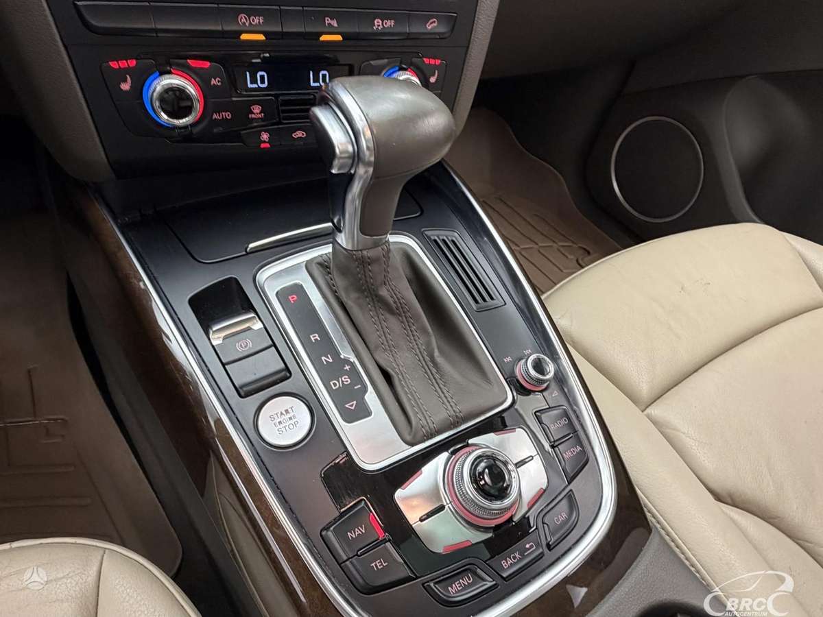 Audi Q5, 3.0 l., off-road / crossover