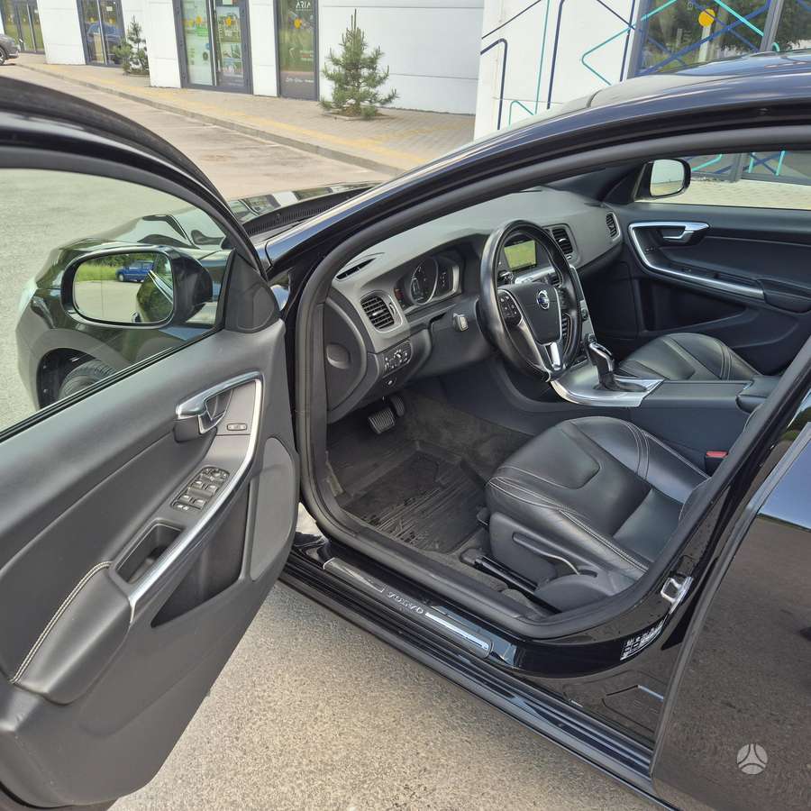 Volvo V60, 2.0 l., Универсал