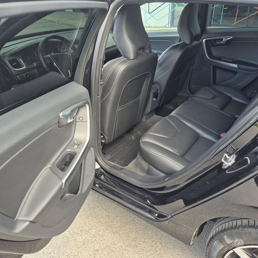 Volvo V60, 2.0 l., Универсал
