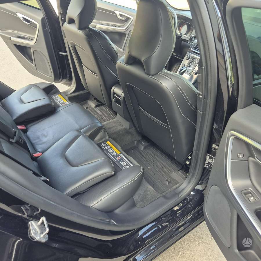 Volvo V60, 2.0 l., Универсал